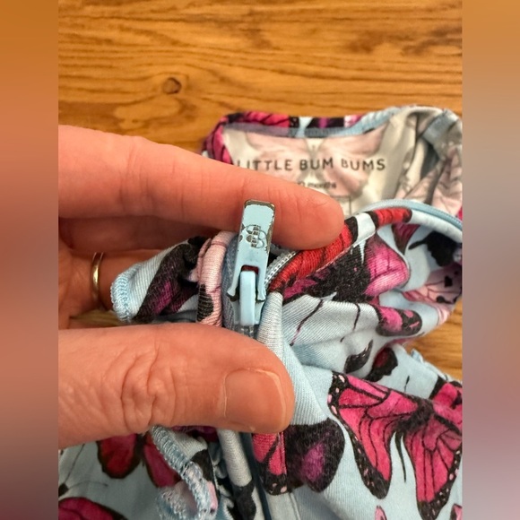 Little Bum Bums Baby Girl Butterfly Pajamas size 9-12 Months - Picture 3 of 9